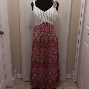 Signature by Robie Bee Dress size 6